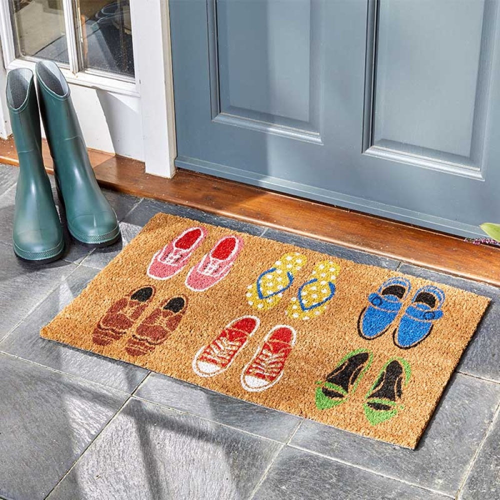 Outside In - Shoe-aholic 45x75cm