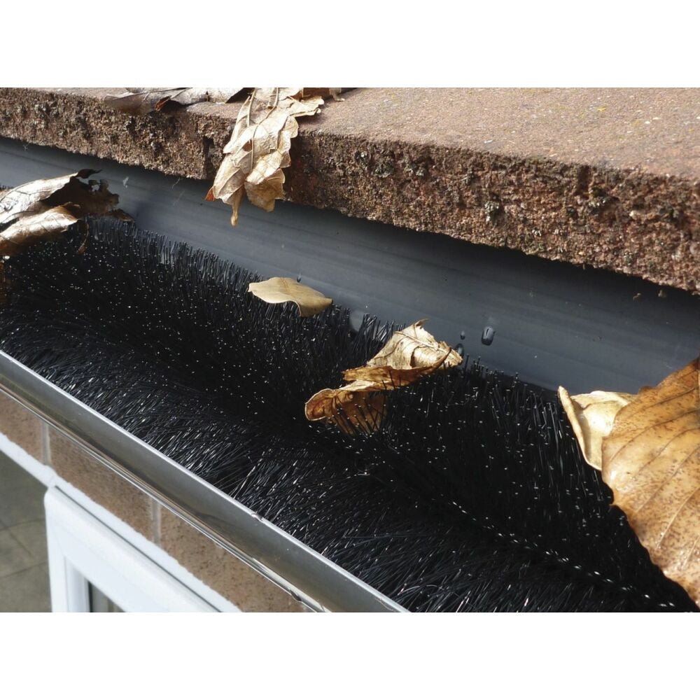 Brett Martin - Porcupipe Bristle Gutter Protector 2m Black