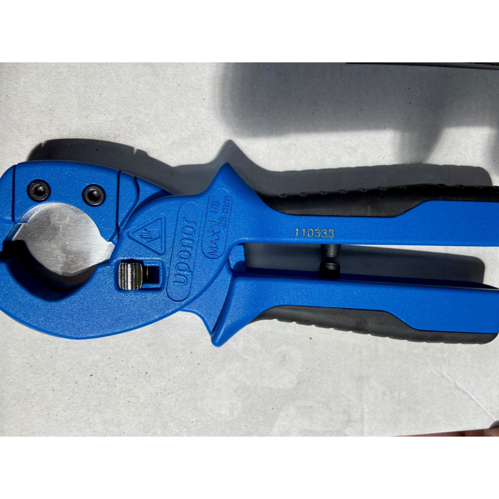 Multi pipe cutting tool 12-25