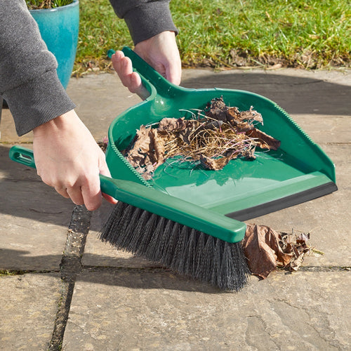 Useful - Yard Pan & Brush