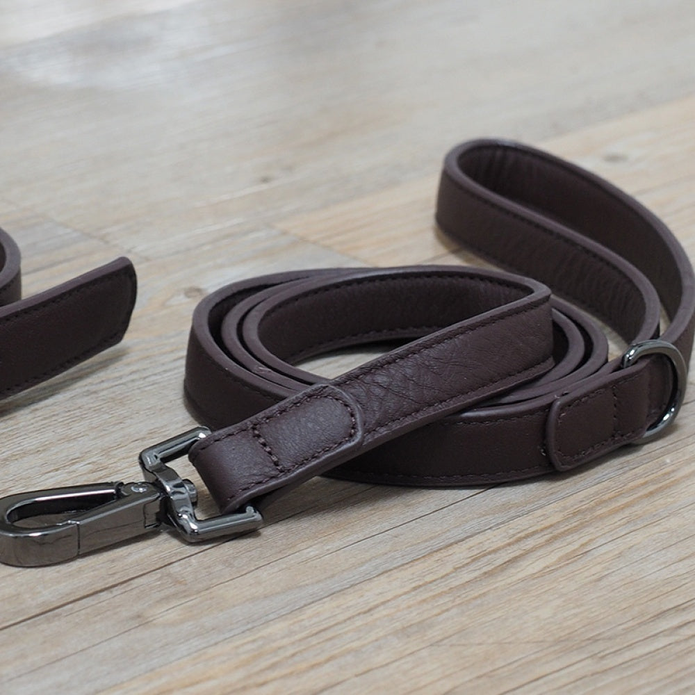 Zoon - Luxe Leather - Jet WalkAbout Dog Lead 120cm