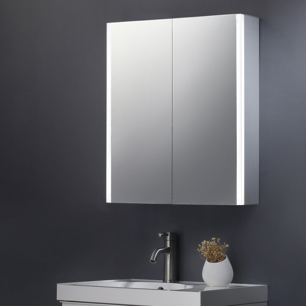 LED Mirror Cabinet 600mm x 700mm